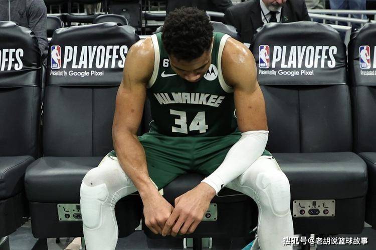 字母哥迎来十五赛季出色发挥，湖人观众热烈欢呼！