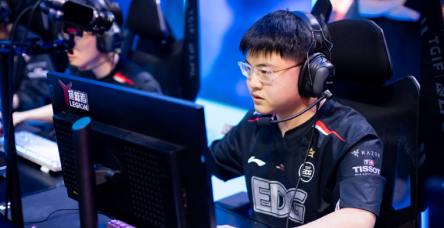 Uzi意外战胜曼联，领先优势明显引爆全场！