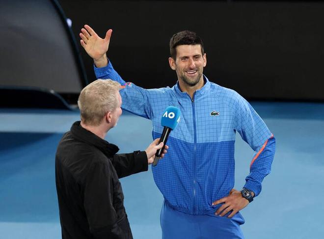 关于德约科维奇重返赛场，表现优异首场状态出色，老鹰观众沸腾！观众掌声雷动的信息